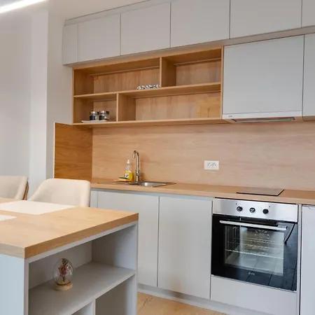 شقة A11 & Free Parking *